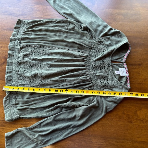 Knox Rose Olive Green Blouse with Eyelet Detail - Picture 7 of 8